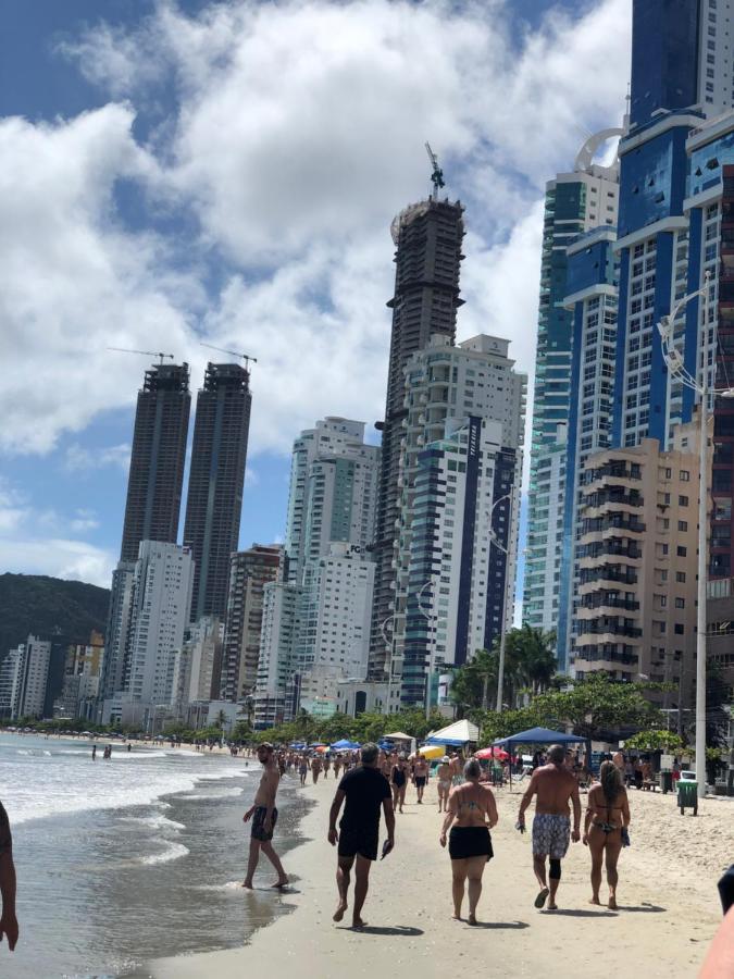 Luxo E Conforto A Beira Mar Em Apartamento