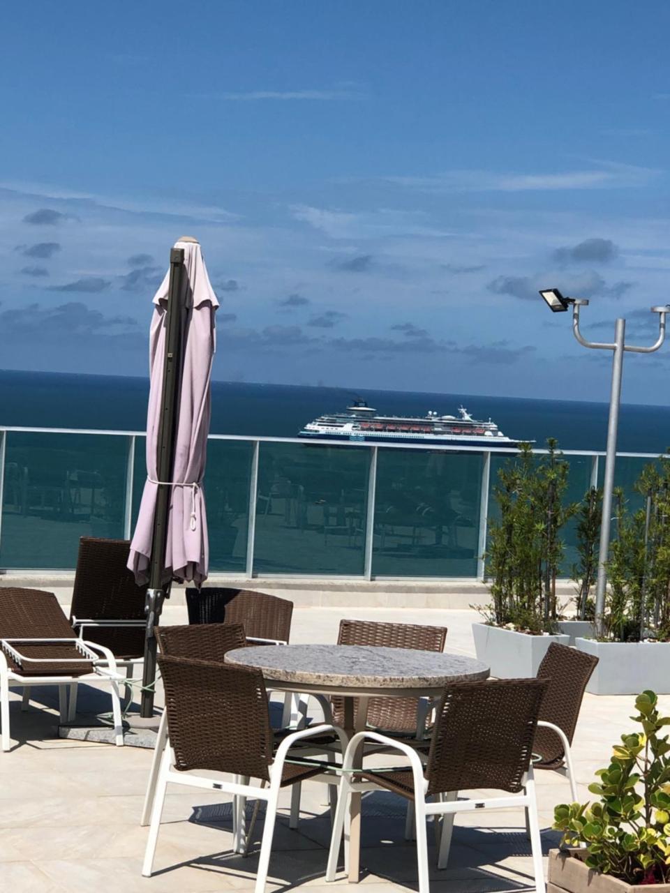 Apartamento Luxo E Conforto A Beira Mar Em